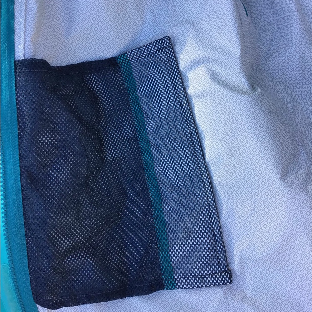 The North Face Venture Rain Jacket - Picture 10 of 14